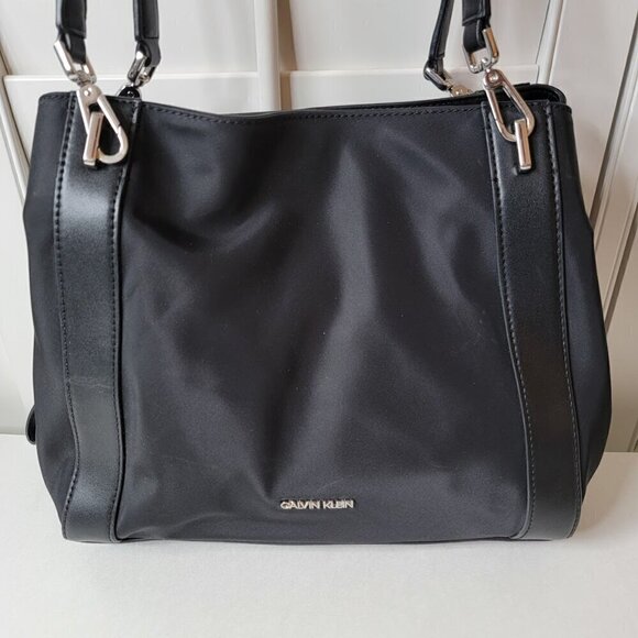 Calvin Klein Reyna 3-Compartment Shoulder Satchel - Great for Organizing - Picture 2 of 12